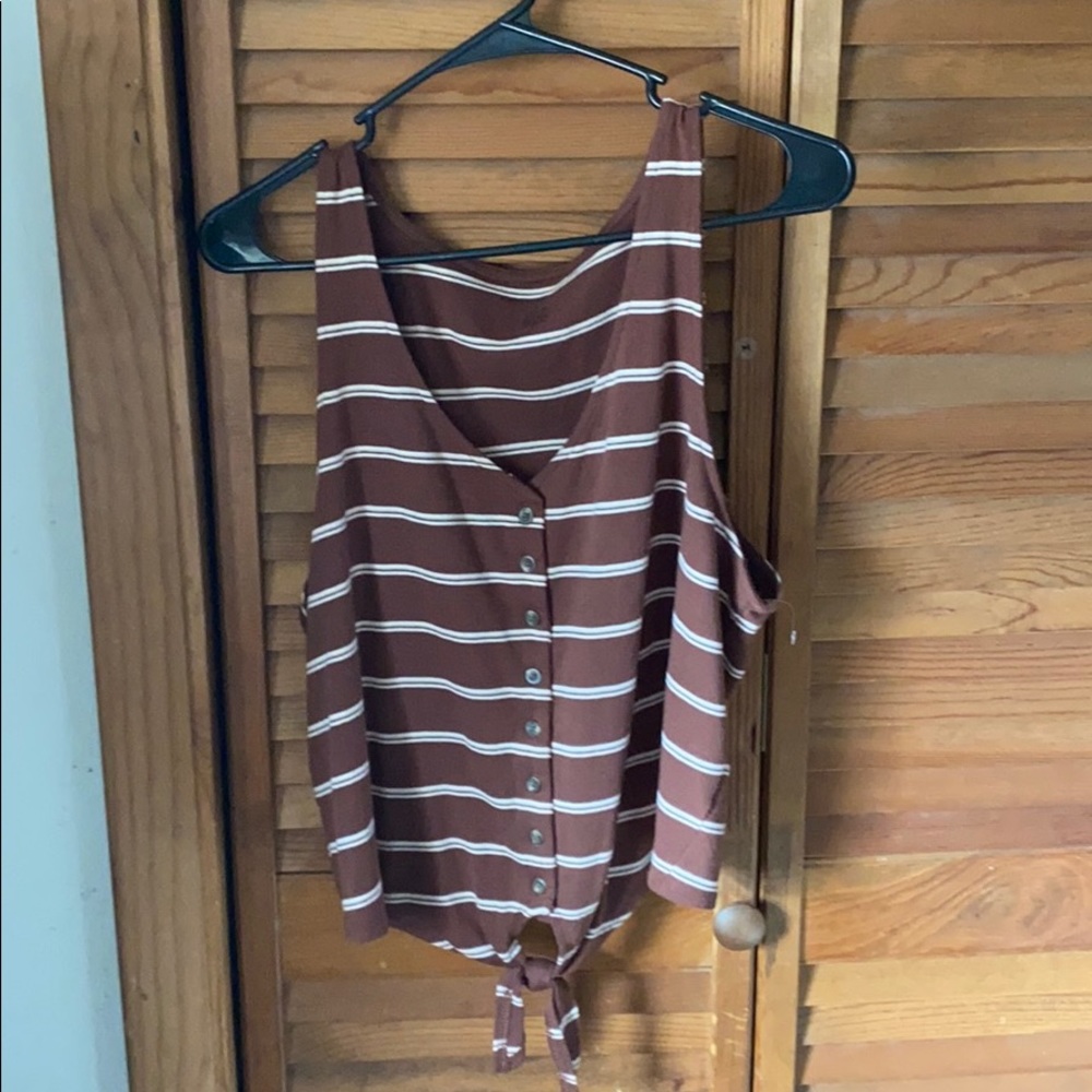 American Eagle button down tank top